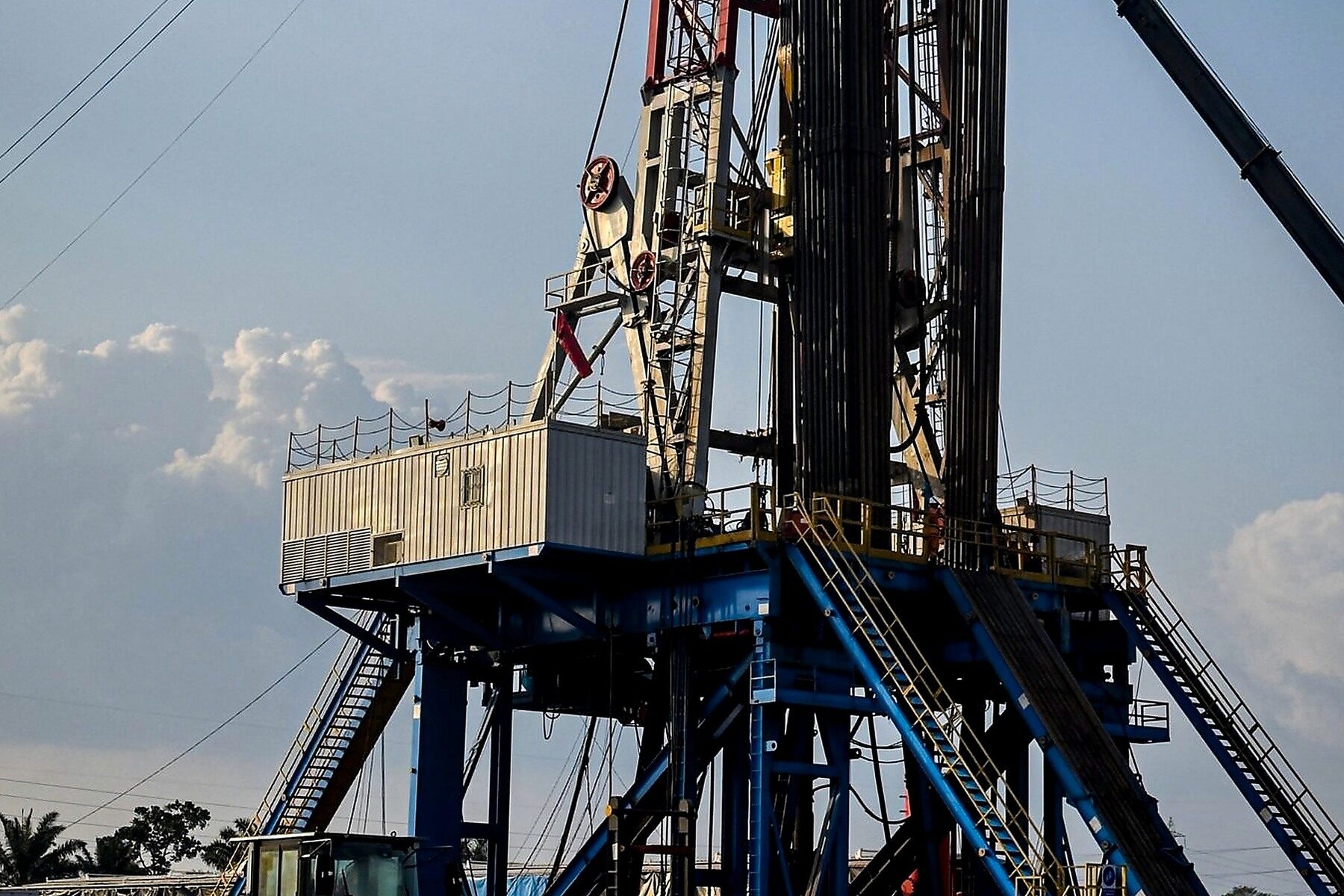 Land-based drilling infrastructure photographed in natural daylight